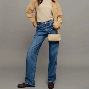 NWOT Reformation Val 90s Mid Rise Straight Jeans  Size 30